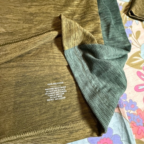 REI Green Long Sleeve Tee Shirt - Picture 2 of 5